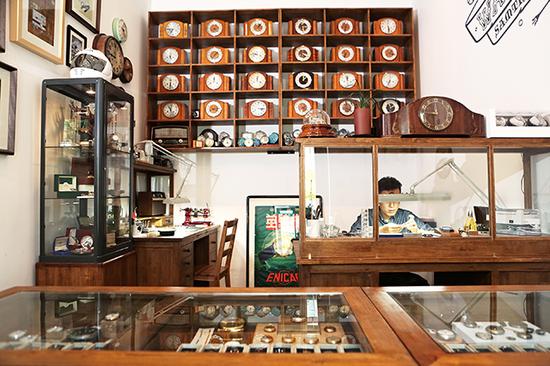 独立表店：钟表收藏者玩表也卖表 玩表 独立表店 钟表收藏 收藏保养  第2张