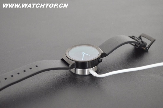 承传传统腕表的经典设计，英媒WT热评HUAWEI WATCH 英媒WT Huawei Watch 腕表 热点动态  第5张