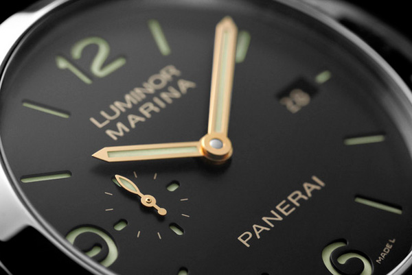 沛纳海推出全球最大专卖店香港限量款腕表
