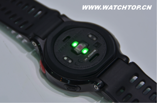 Garmin发布跑步腕表 引入光电心率监测 心率监测 Garmin 腕表 热点动态  第2张
