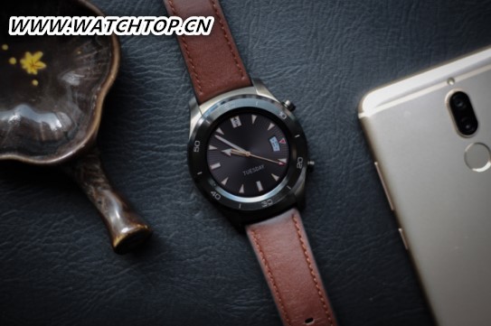 华为发布HUAWEI WATCH 2保时捷 智能手表市场迎新貌 智能手表 第1张