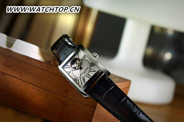 康斯登名表品牌推出全新Carrée典雅天方自动腕表