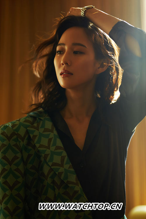 EMPORIO ARMANI品牌挚友张钧甯优雅亮相京东钟表之夜活动 EMPORIO ARMANI 张钧甯 行业资讯  第5张