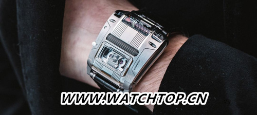 用滚筒上炼：URWERK UR-111C